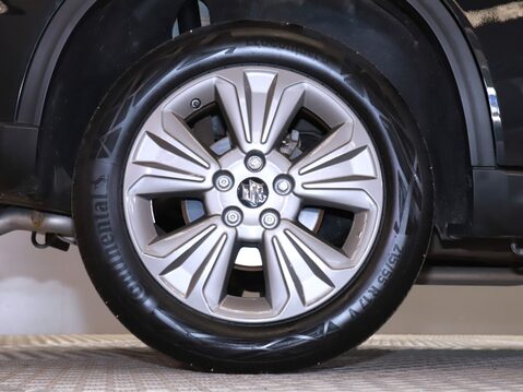 Suzuki Vitara 1.5 Hybrid SZ5 5dr AGS 11