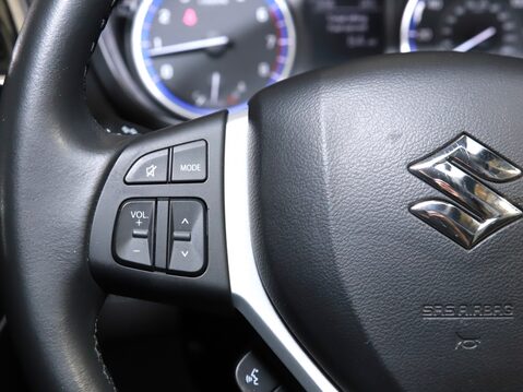 Suzuki SX4 S-Cross 1.4 Boosterjet 48V Hybrid SZ5 5dr 29