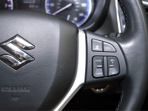Suzuki SX4 S-Cross 1.4 Boosterjet 48V Hybrid SZ5 5dr 30