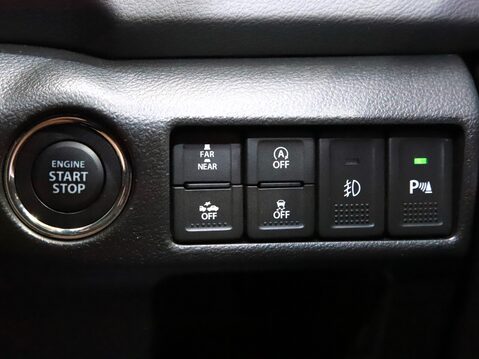 Suzuki SX4 S-Cross 1.4 Boosterjet 48V Hybrid SZ5 5dr 31