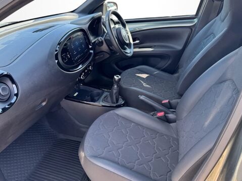 Toyota Aygo X 1.0 VVT-i Exclusive 5dr 20