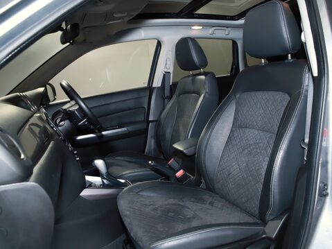 Suzuki Vitara 1.4 Boosterjet SZ5 5dr Auto 21
