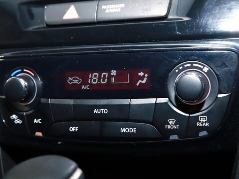 Suzuki Vitara 1.4 Boosterjet SZ5 5dr Auto 26