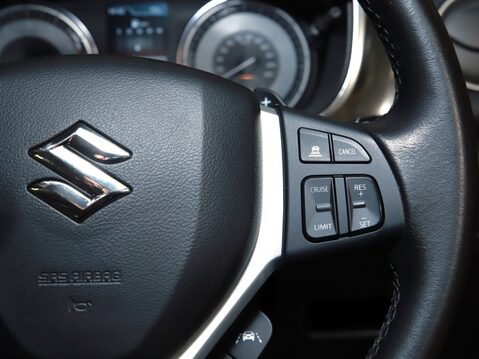 Suzuki Vitara 1.4 Boosterjet SZ5 5dr Auto 29
