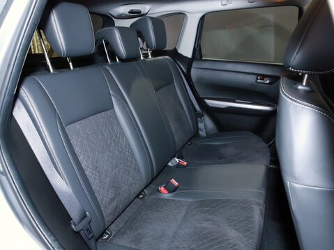 Suzuki Vitara 1.4 Boosterjet SZ5 5dr Auto 33