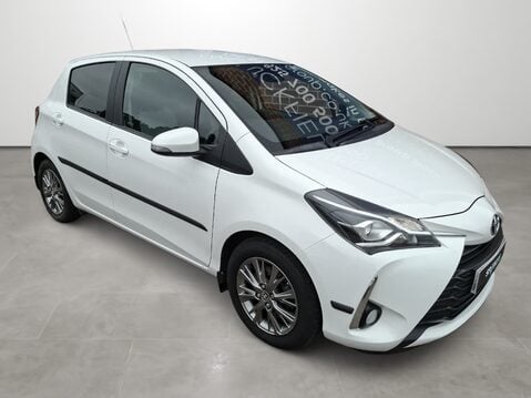 Toyota Yaris 1.5 VVT-i Icon 5dr [Nav] 1