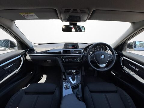 BMW 3 Series 320i Sport 5dr Step Auto 13