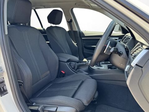 BMW 3 Series 320i Sport 5dr Step Auto 16