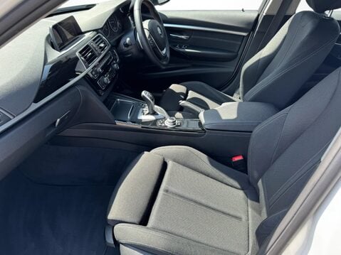 BMW 3 Series 320i Sport 5dr Step Auto 2