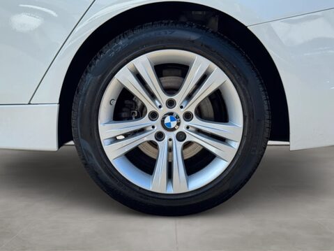 BMW 3 Series 320i Sport 5dr Step Auto 11