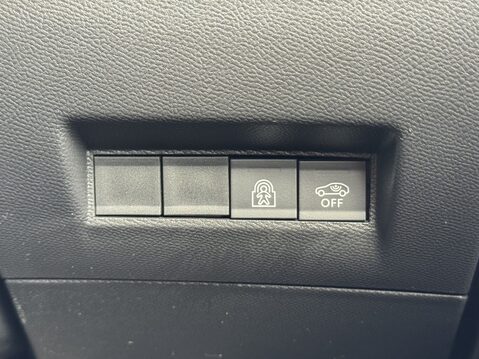 Peugeot 208 1.2 Hybrid 136 GT 5dr e-DSC6 28