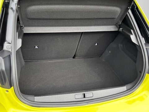 Peugeot 208 1.2 Hybrid 136 GT 5dr e-DSC6 9