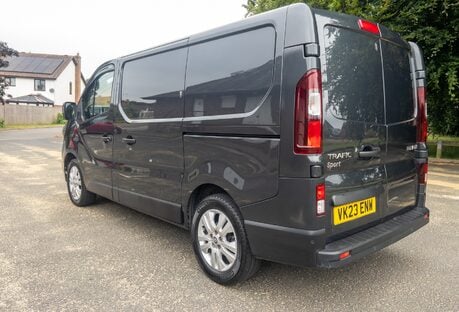 Renault Trafic SL28 Blue dCi 130 Sport Van