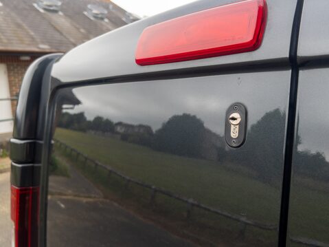 Renault Trafic SL28 Blue dCi 130 Sport Van 13