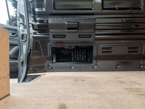 Renault Trafic SL28 Blue dCi 130 Sport Van 24