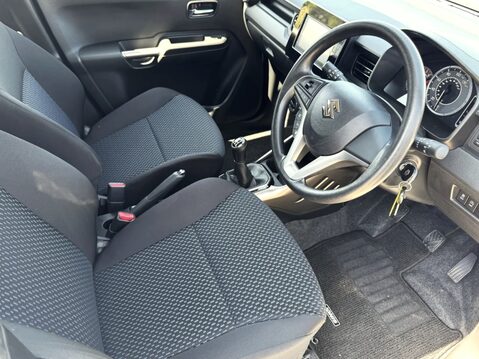 Suzuki Ignis 1.2 Dualjet 12V Hybrid SZ-T 5dr 17