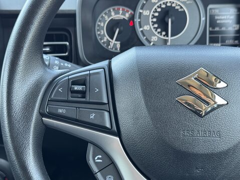 Suzuki Ignis 1.2 Dualjet 12V Hybrid SZ-T 5dr 24