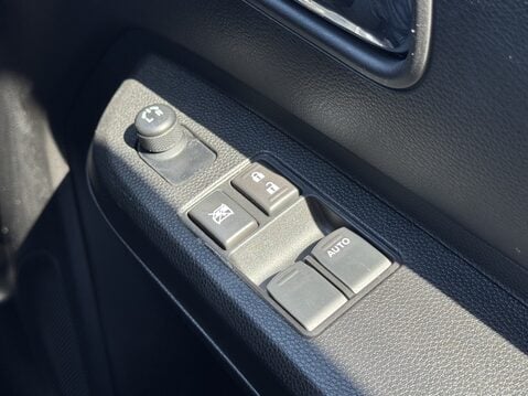 Suzuki Ignis 1.2 Dualjet 12V Hybrid SZ-T 5dr 1