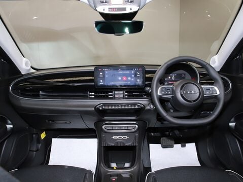 Fiat 600 1.2 Hybrid 48V 5dr eDCT-6 16