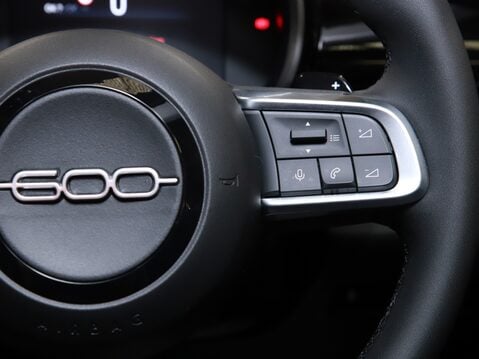 Fiat 600 1.2 Hybrid 48V 5dr eDCT-6 29