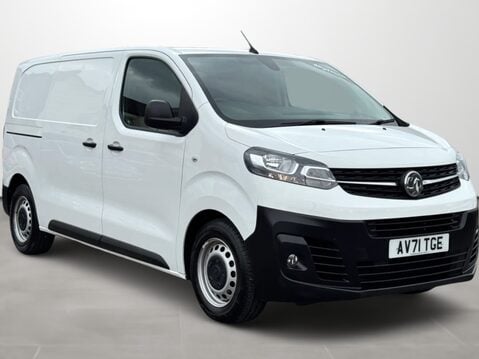 Vauxhall Vivaro 2700 1.5d 120PS Dynamic H1 Van 1