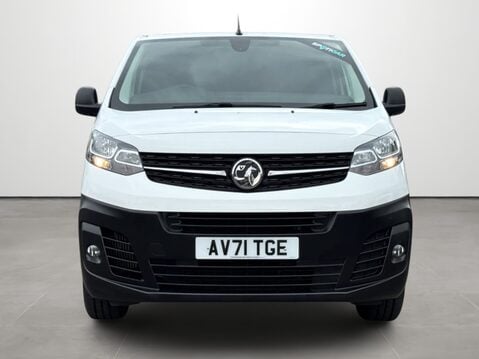 Vauxhall Vivaro 2700 1.5d 120PS Dynamic H1 Van 5