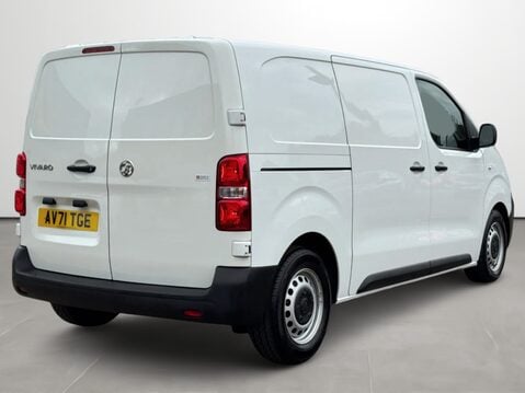 Vauxhall Vivaro 2700 1.5d 120PS Dynamic H1 Van 9
