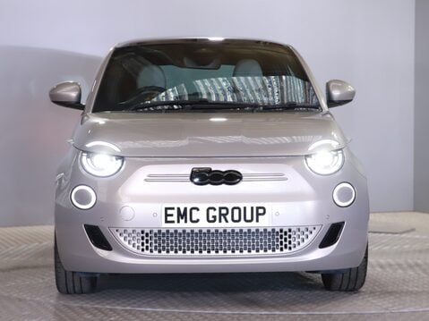 Fiat 500 87kW Giorgio Armani 42kWh 3dr Auto 5