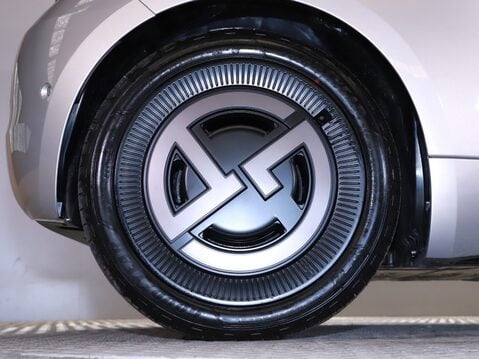 Fiat 500 87kW Giorgio Armani 42kWh 3dr Auto 11