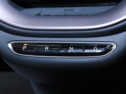 Fiat 500 87kW Giorgio Armani 42kWh 3dr Auto 25