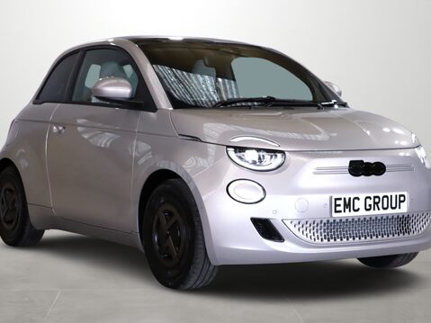 Fiat 500 87kW Giorgio Armani 42kWh 3dr Auto 1