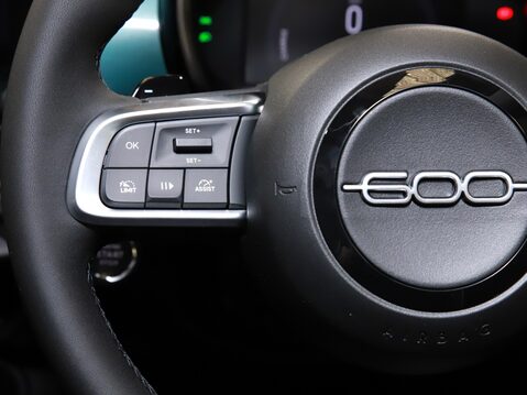 Fiat 600 1.2 Hybrid 48V 5dr eDCT-6 22