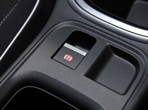 Fiat 600 1.2 Hybrid 48V 5dr eDCT-6 23