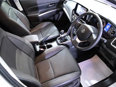 Suzuki S-Cross 1.4 Boosterjet 48V Hybrid Ultra ALLGRIP 5dr 12