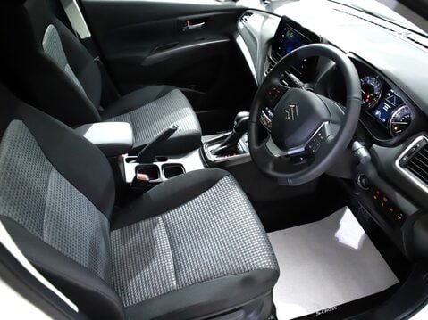 Suzuki S-Cross 1.5 Hybrid Motion 5dr AGS 16