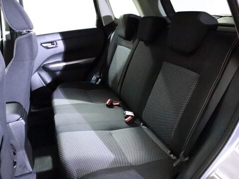 Suzuki Vitara 1.4 Boosterjet Mild Hybrid Motion 5dr 32