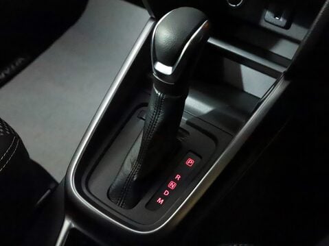 Suzuki Vitara 1.5 Hybrid Motion 5dr AGS 19