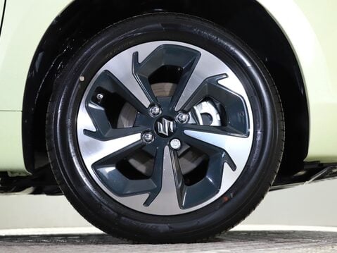 Suzuki Swift 1.2 Mild Hybrid Ultra ALLGRIP 5dr 12
