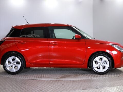 Suzuki Swift 1.2 Mild Hybrid Motion 5dr 10