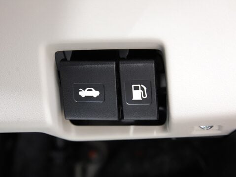 Suzuki Swift 1.2 Mild Hybrid Motion 5dr 32