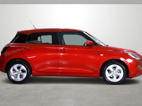 Suzuki Swift 1.2 Mild Hybrid Motion 5dr 9