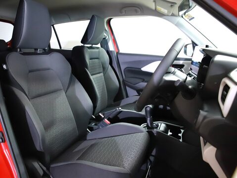 Suzuki Swift 1.2 Mild Hybrid Motion 5dr 17
