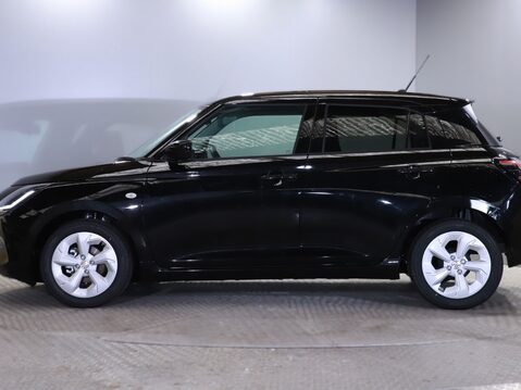 Suzuki Swift 1.2 Mild Hybrid Motion 5dr 7