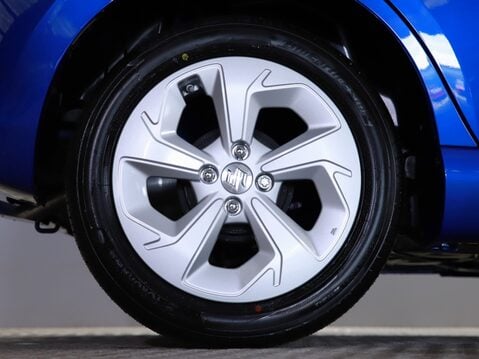 Suzuki Swift 1.2 Mild Hybrid Motion 5dr CVT 11