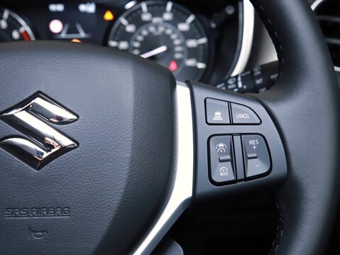 Suzuki Vitara 1.4 Boosterjet Mild Hybrid Motion 5dr 28