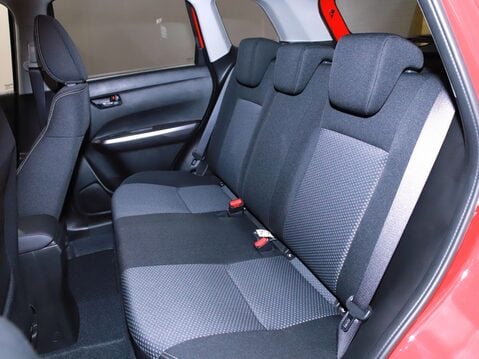 Suzuki Vitara 1.4 Boosterjet Mild Hybrid Motion 5dr 34