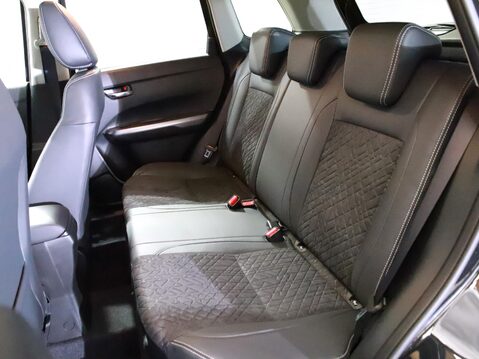 Suzuki Vitara 1.4 Boosterjet Mild Hybrid Motion 5dr 34