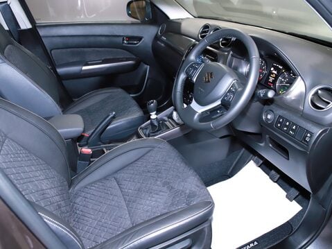 Suzuki Vitara 1.4 Boosterjet Mild Hybrid Ultra ALLGRIP 5dr 21