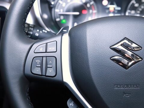 Suzuki Vitara 1.5 Hybrid Motion 5dr AGS 26