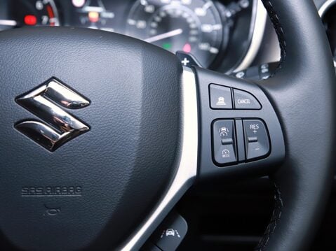 Suzuki Vitara 1.5 Hybrid Motion 5dr AGS 27